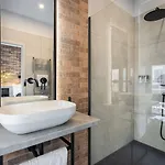 Vaci Boutique Loft